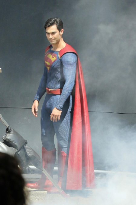 Тайлер хэклин супергерл