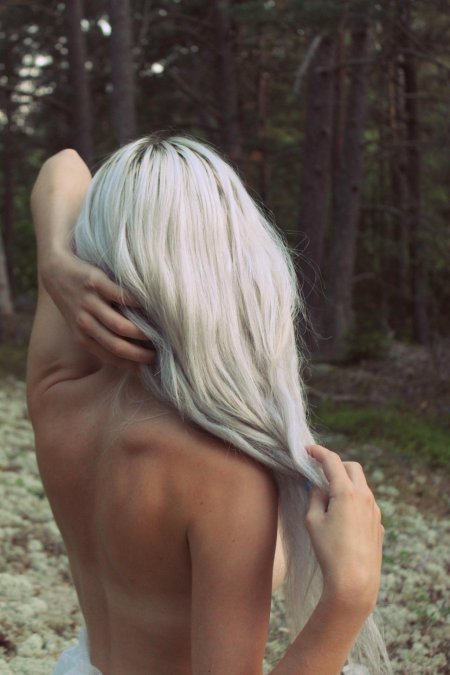 Блондинка со спины