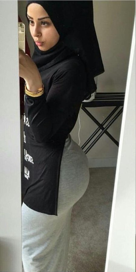 Мусульманка с красивой фигурой