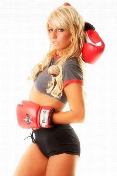 Боксер девушка