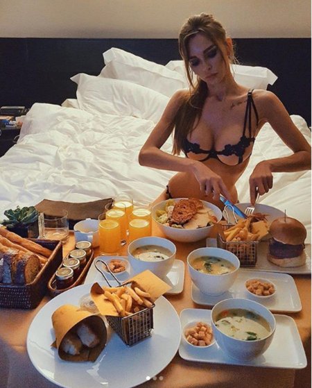 Завтрак в постели