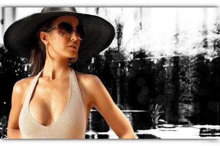 Девушка в шляпе