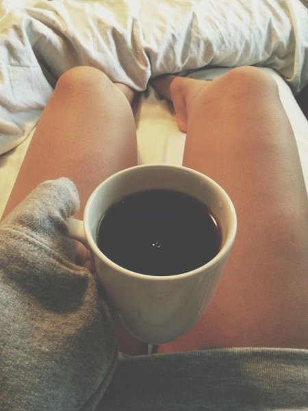 Кофе в постель девушке
