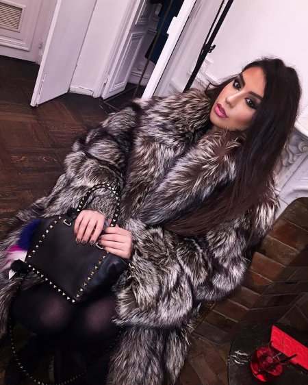 Шуба модная