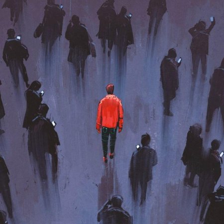 Одинокий человек в толпе