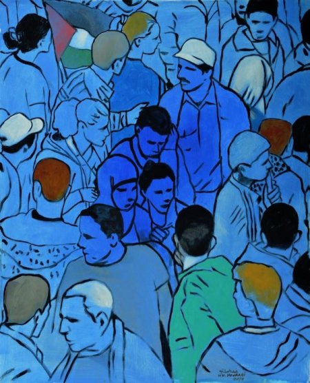 Толпа и один человек