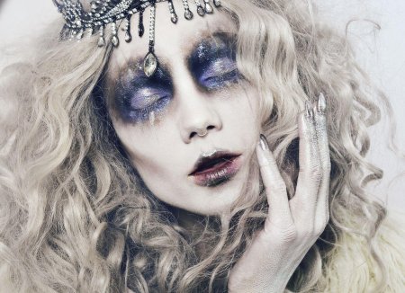 Макияж королевы