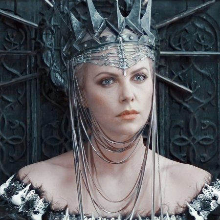 Шарлиз терон королева равенна