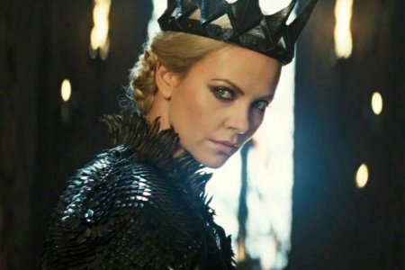 Шарлиз терон королева равенна