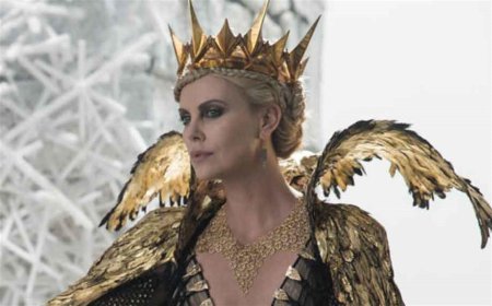 Шарлиз терон королева равенна