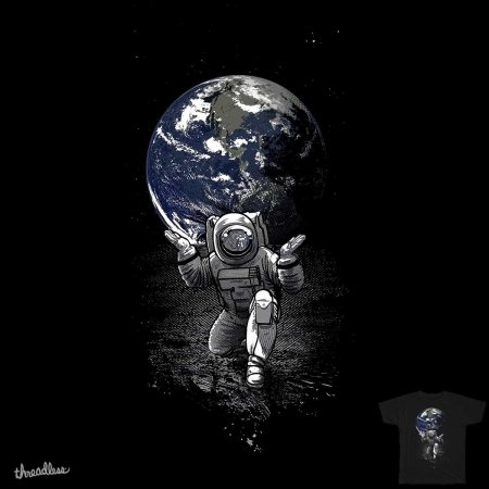 Космонавт с земным шаром