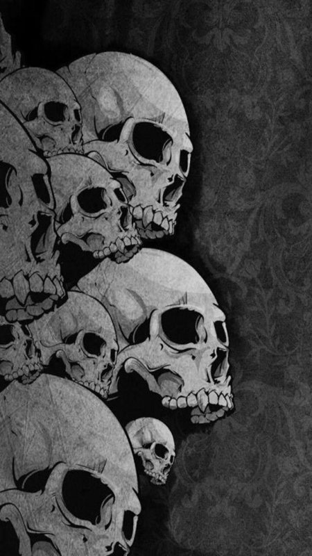 Мрачный череп