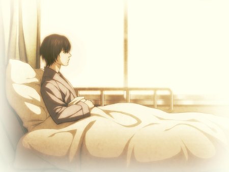 Аниме парень лежит на кровати