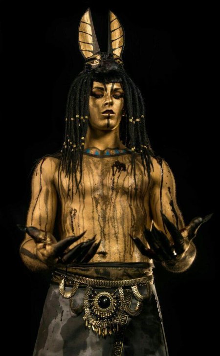 Анубис халовин