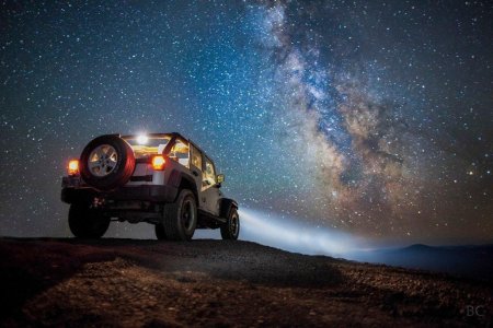 Машина со звездным небом