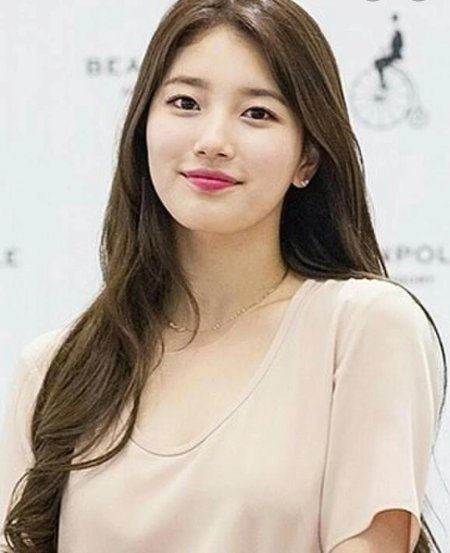 Корейская актриса сюзи