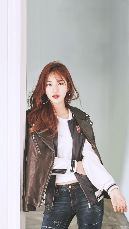 Красивая девушка кореянка