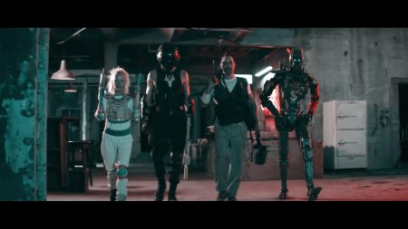 Дев патель в фильме робот по имени чаппи