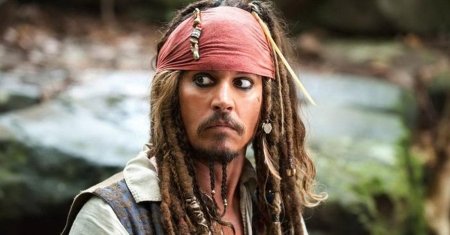 Johnny depp as captain jack sparrow