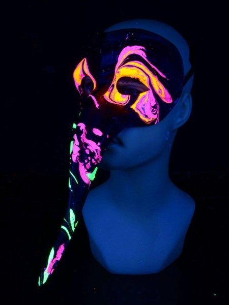 Неоновая маска арт