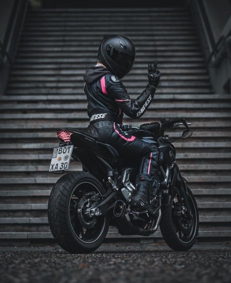 Девушка мото