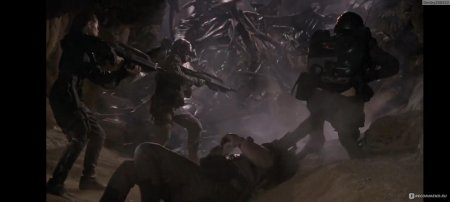 Звездный десант фильм 1997 жуки