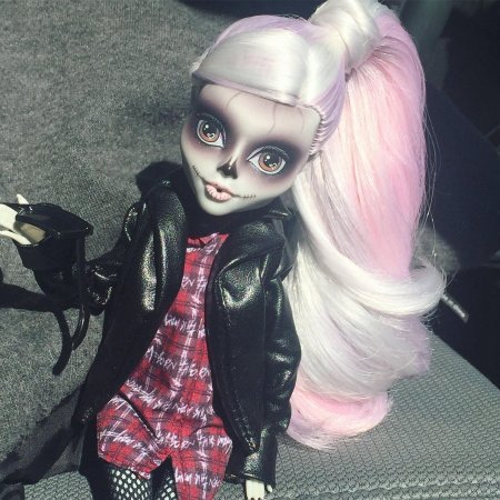 Кукла монстер хай зомби гага