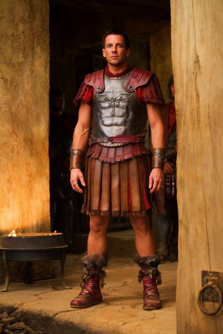 Сериал спартак гай клавдий глабр