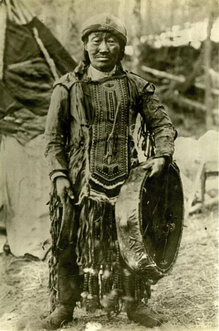 Шаман эвенков