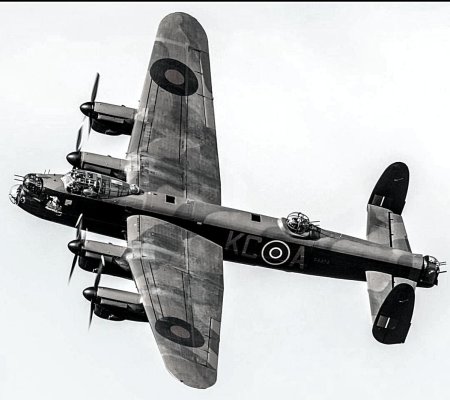 Бомбардировщик ланкастер второй мировой войны
