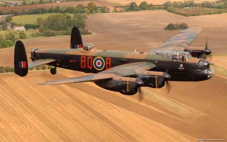 Avro lancaster самолет