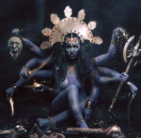 Многорукая богиня кали