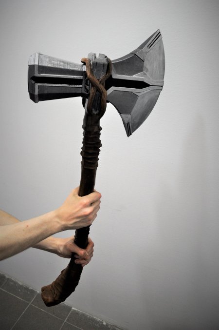 Гром секира тора