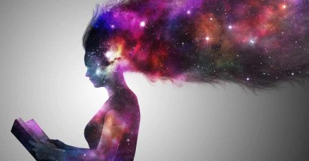 Женщина космос