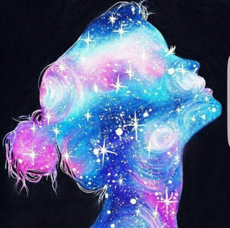 Девушка космос