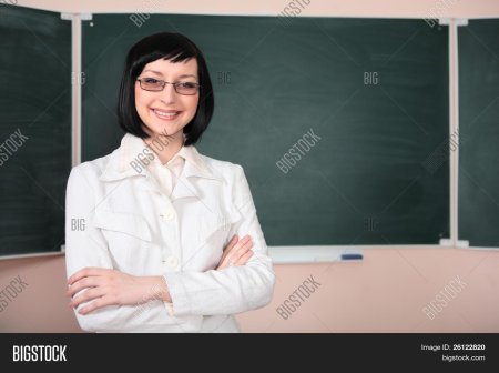 Молодые учительницы