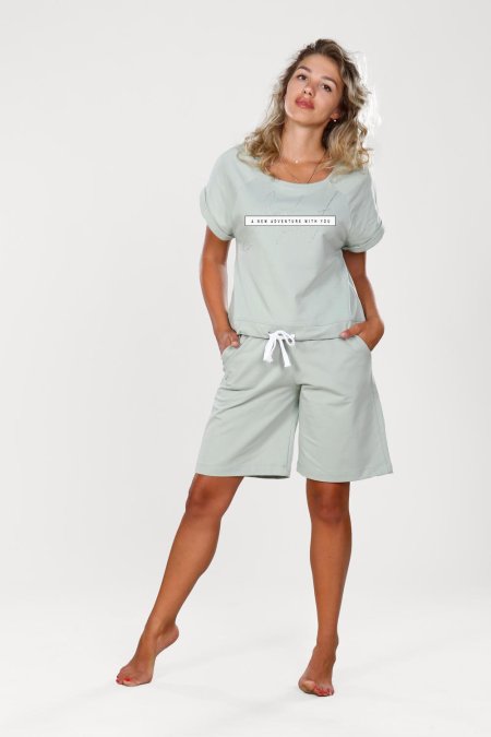 Женский костюм из футера