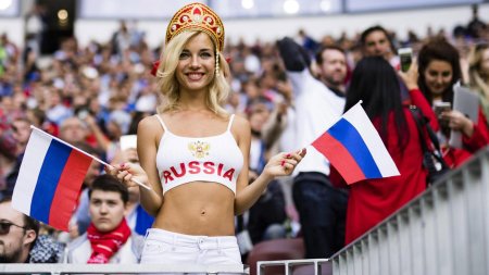 Болельщица сборной России Наталья Немчинова