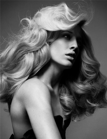 Наташа Поли 2023