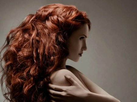 Рыжая волосы