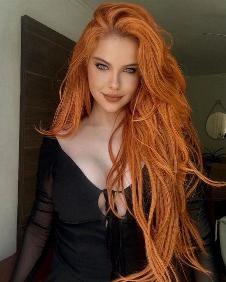 Девушка красивая рыжая