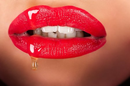 Чувственные губы