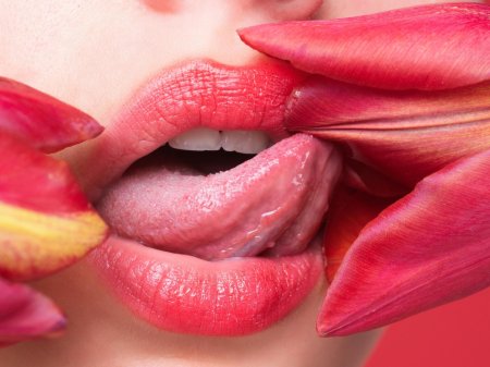 Страстные губы