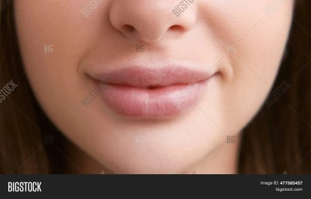 Пухлые губы