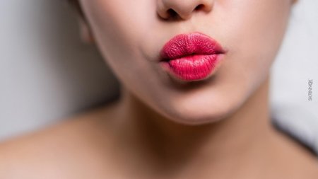 Чувственные губы