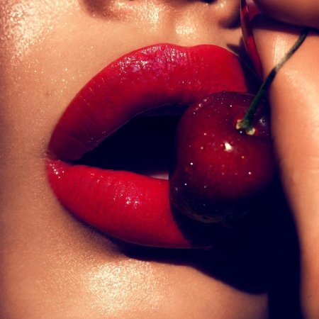 Сочные губы