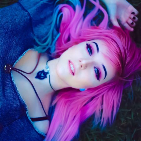 Эшли Пирс неформалка