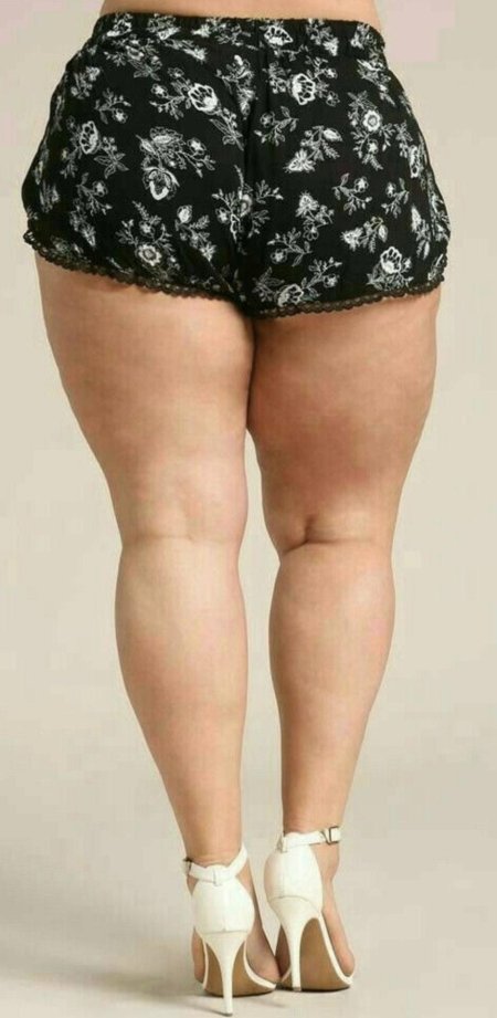 Полные женские ноги