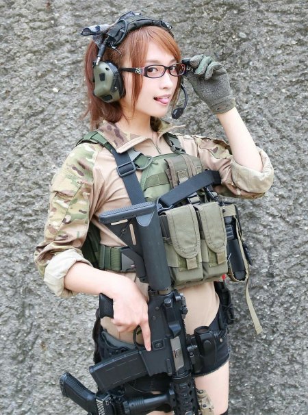 Милитари трап косплеер
