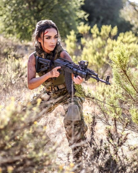 Девушки в спецназе